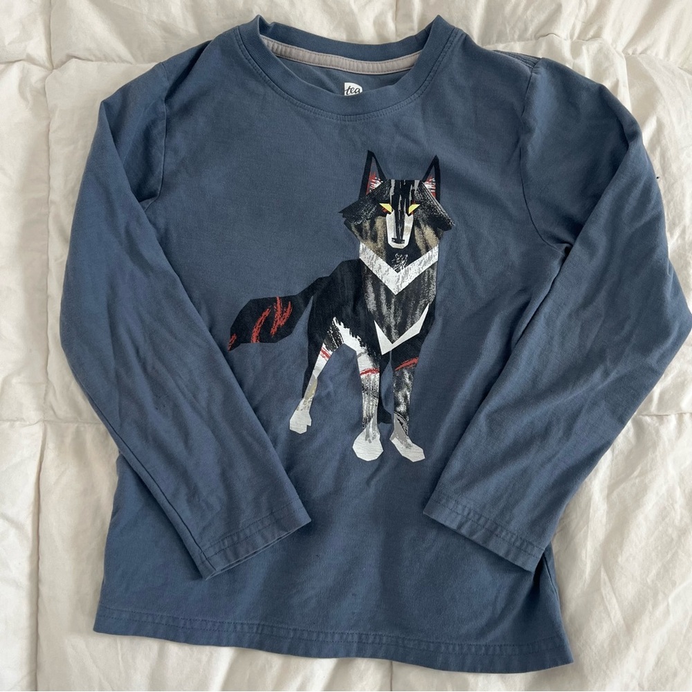 TEA Collection shirt in size 7